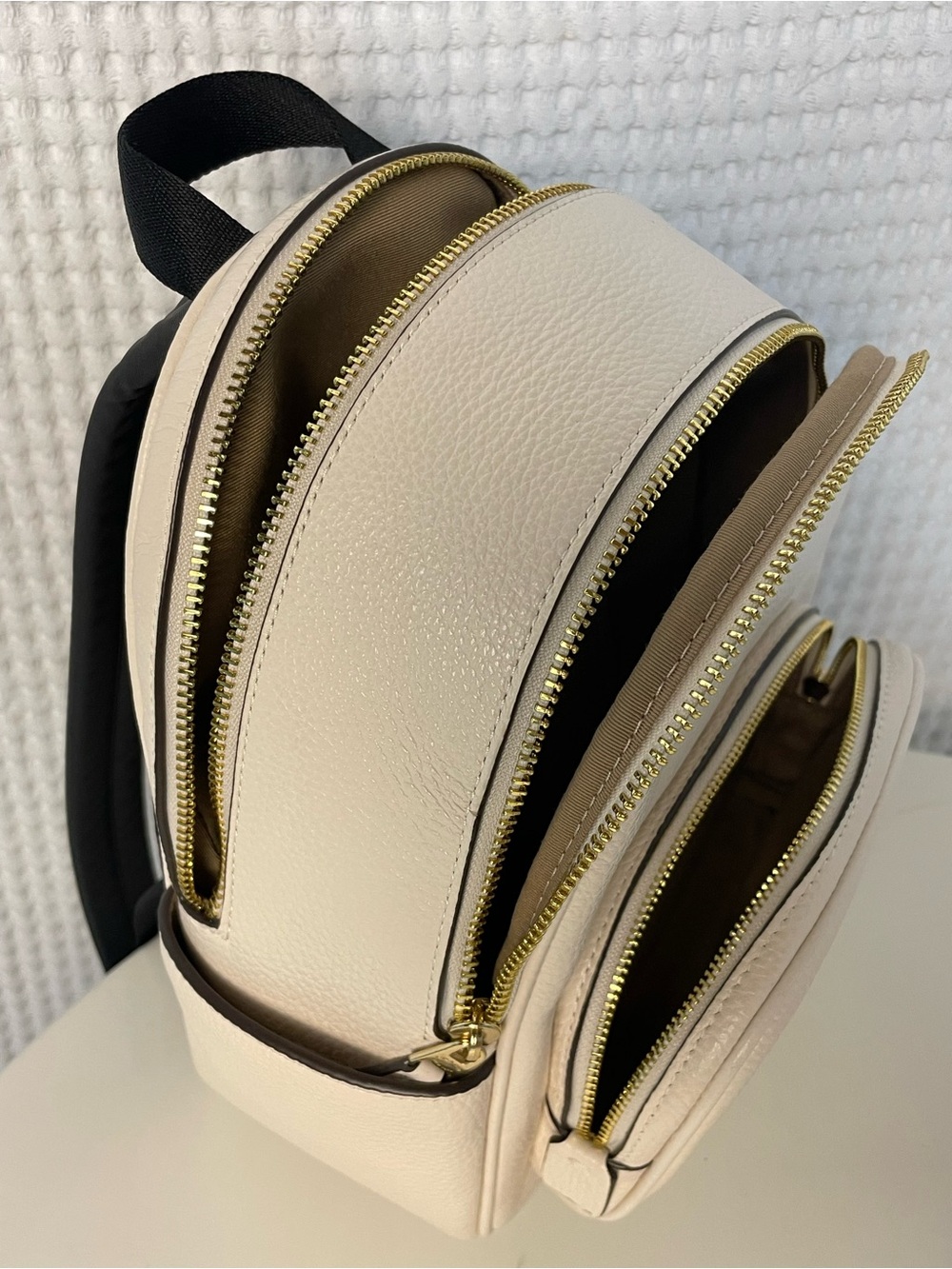 COACH, LIKE NEW Cream Pebble Leather Mini Court Backpack Bag - Picture 10 of 13